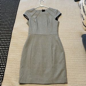 Like new H&M women’s black herringbone fitted work dress size 2